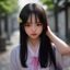 传播学学者李雯琦博士头像，年轻女性学者，表情专注自信